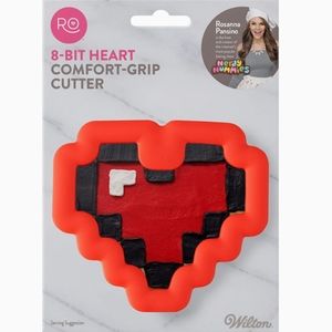 Cookie Cutter 8-Bit Heart With Comfort Grip by Wilton
